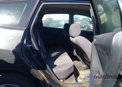 2006 Toyota Matrix Xr z USA, uszkodzony, nr VIN 2T1KR32E16C607306